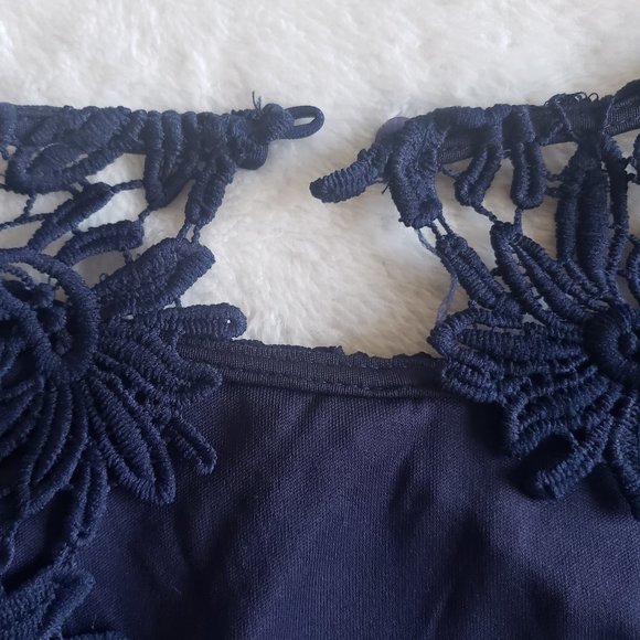 LULU'S Open Back Floral Lace Navy Blue Mini Dress SZ M - Picture 13 of 17